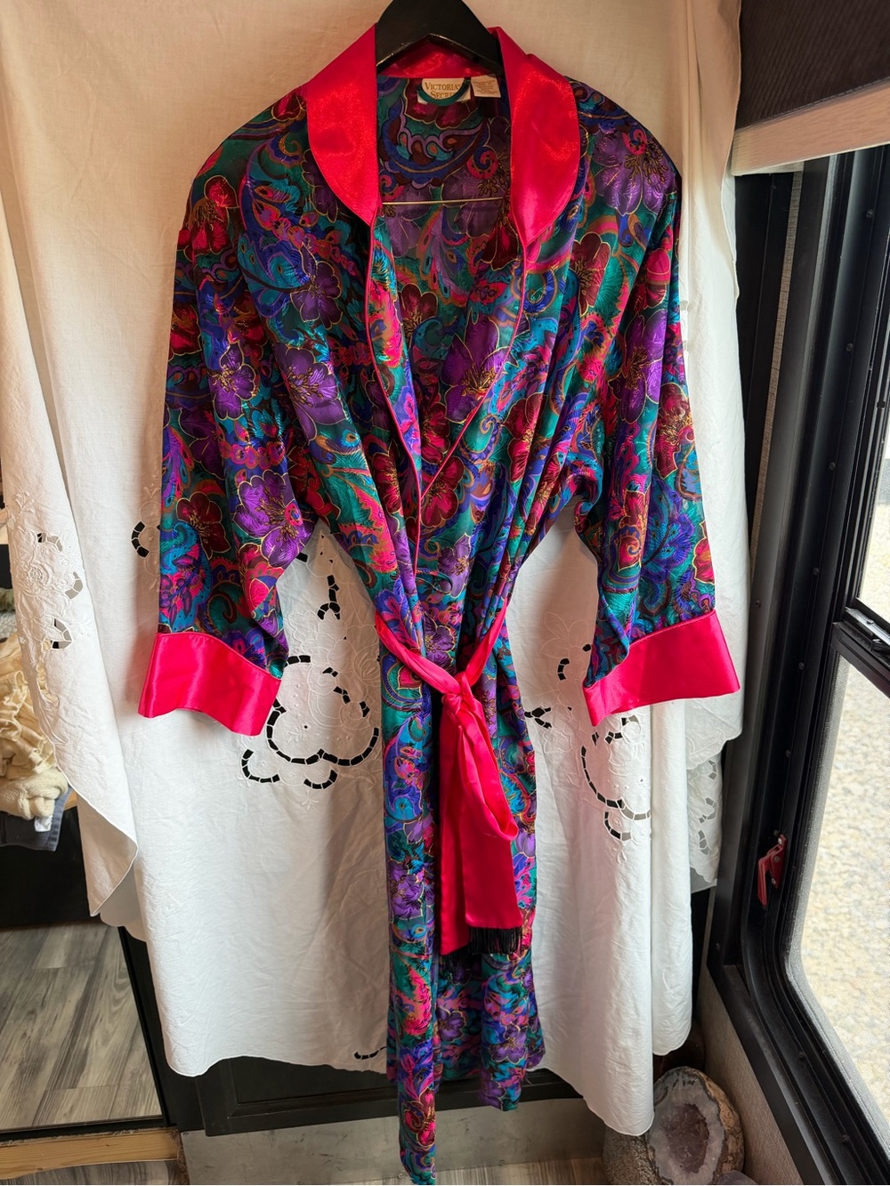 Vintage Victoria’s Secret Gold Label Paisley Satin colorful Robe 80s 90s M/L